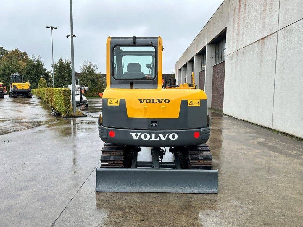 Kettenbagger des Typs Volvo EC55B, Gebrauchtmaschine in Antwerpen (Bild 5)