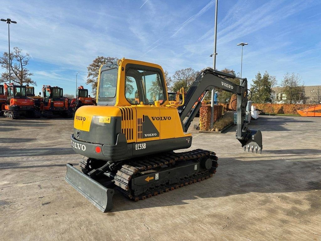 Kettenbagger des Typs Volvo EC55B, Gebrauchtmaschine in Antwerpen (Bild 4)