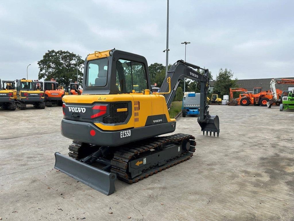 Kettenbagger des Typs Volvo EC55D, Gebrauchtmaschine in Antwerpen (Bild 4)