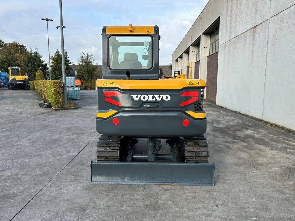 Kettenbagger от тип Volvo EC55D, Gebrauchtmaschine в Antwerpen (Снимка 5)