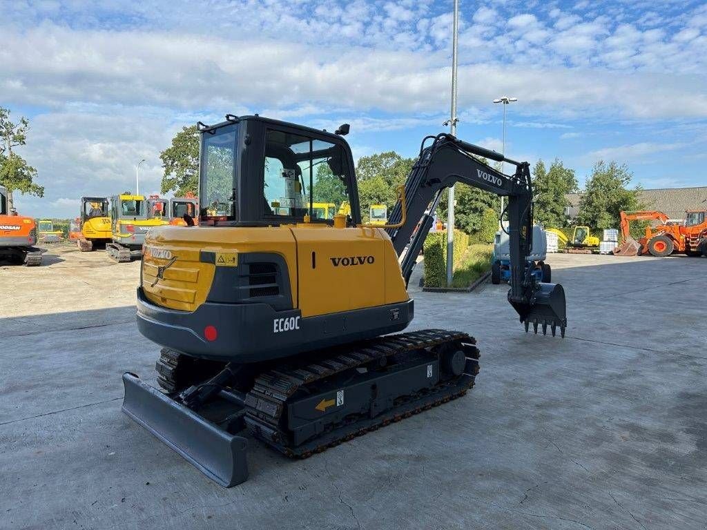 Kettenbagger van het type Volvo EC60C, Gebrauchtmaschine in Antwerpen (Foto 4)