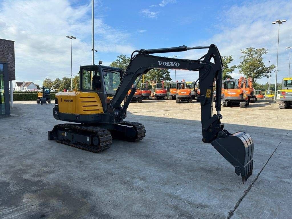 Kettenbagger typu Volvo EC60C, Gebrauchtmaschine v Antwerpen (Obrázok 3)