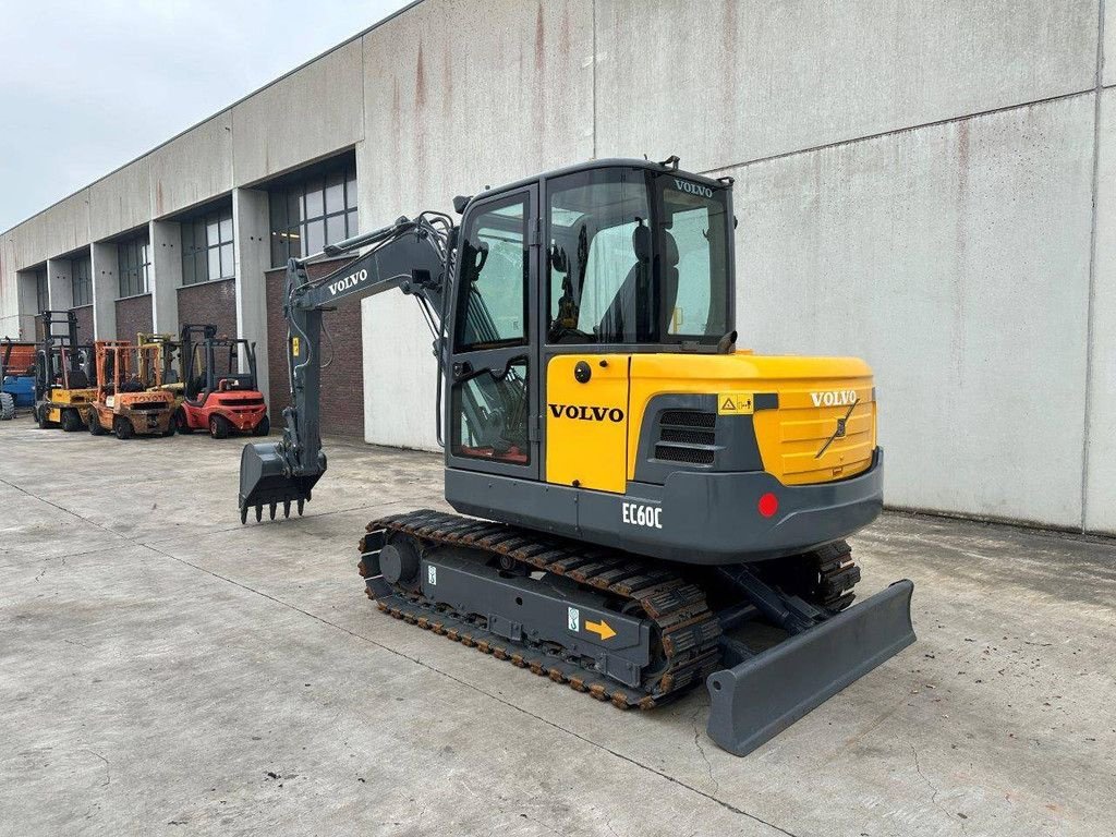 Kettenbagger typu Volvo EC60C, Gebrauchtmaschine w Antwerpen (Zdjęcie 7)