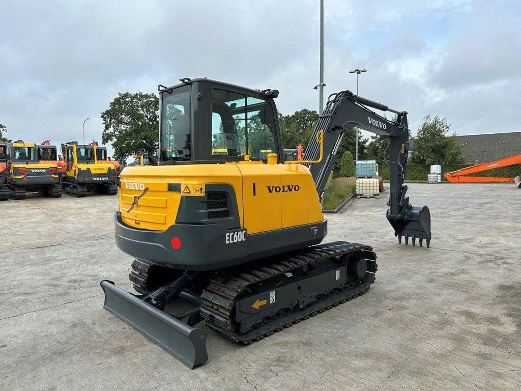 Kettenbagger typu Volvo EC60C, Gebrauchtmaschine w Antwerpen (Zdjęcie 4)