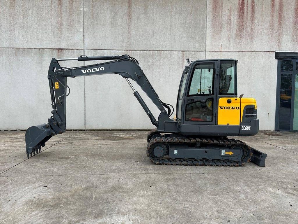 Kettenbagger du type Volvo EC60C, Gebrauchtmaschine en Antwerpen (Photo 8)