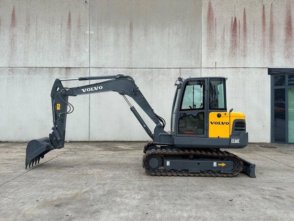 Kettenbagger del tipo Volvo EC60C, Gebrauchtmaschine In Antwerpen (Immagine 8)