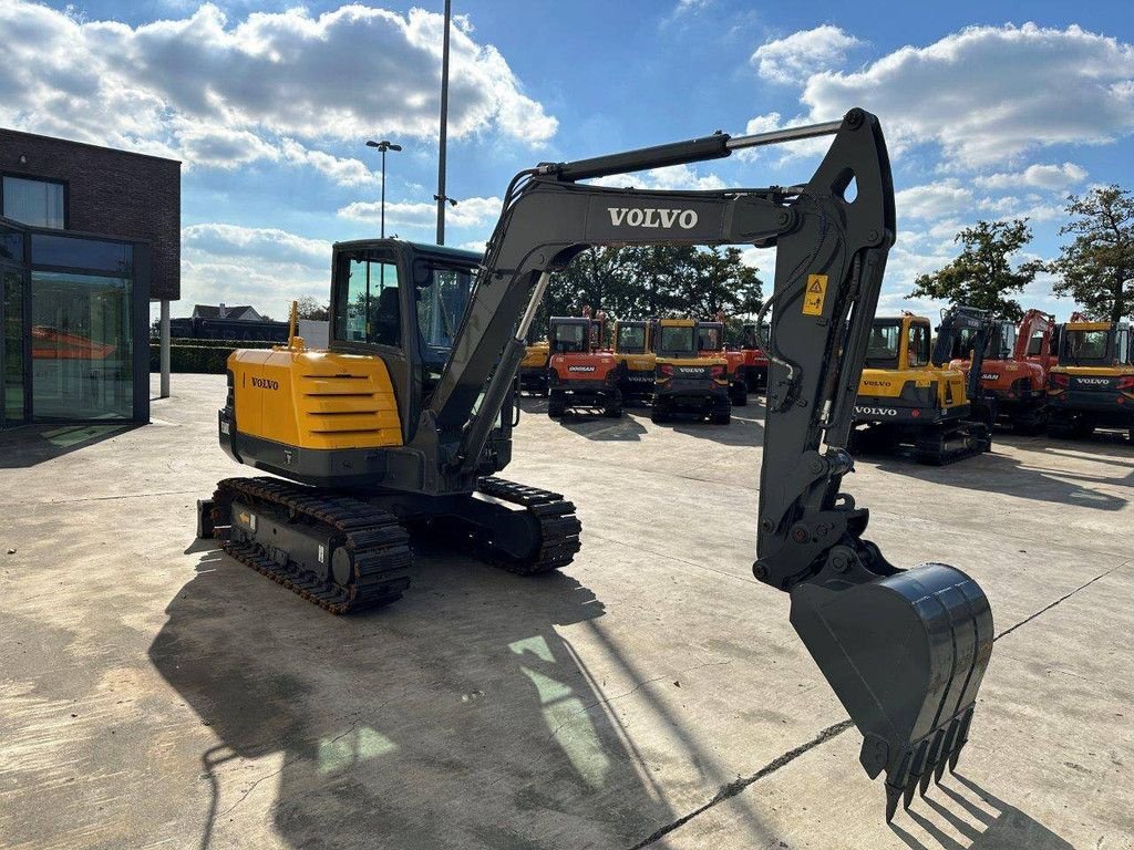 Kettenbagger a típus Volvo EC60C, Gebrauchtmaschine ekkor: Antwerpen (Kép 3)