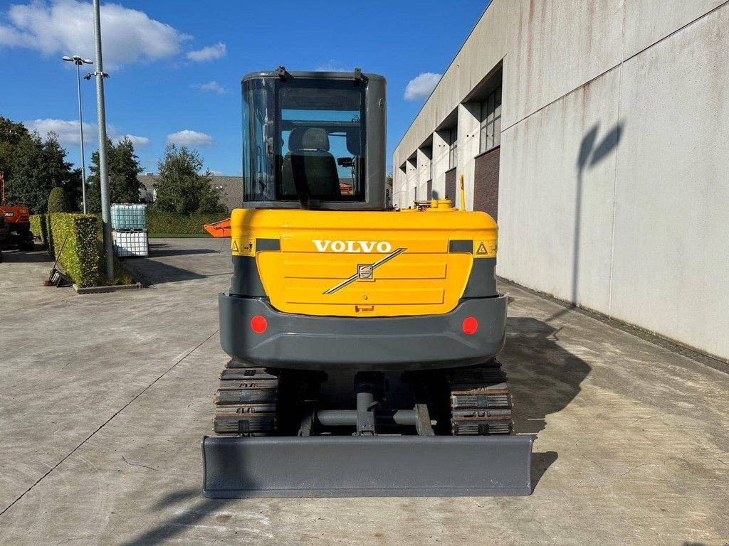 Kettenbagger du type Volvo EC60C, Gebrauchtmaschine en Antwerpen (Photo 5)