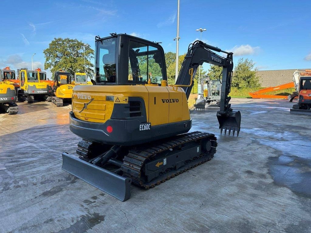 Kettenbagger del tipo Volvo EC60C, Gebrauchtmaschine en Antwerpen (Imagen 4)