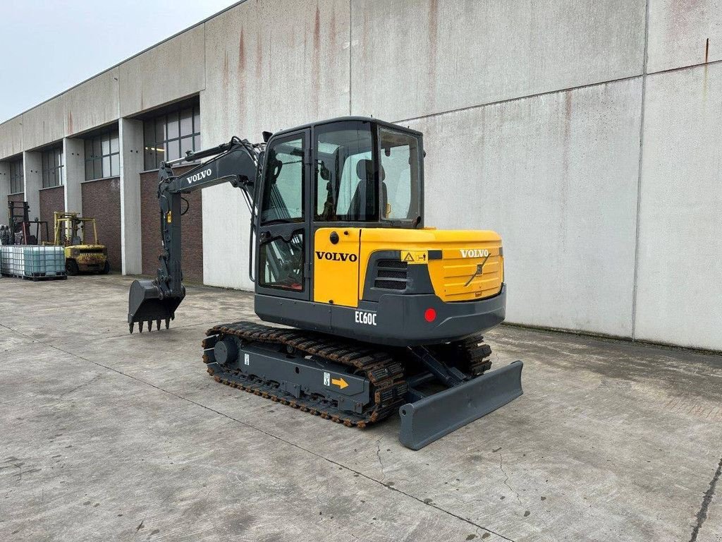 Kettenbagger типа Volvo EC60C, Gebrauchtmaschine в Antwerpen (Фотография 7)