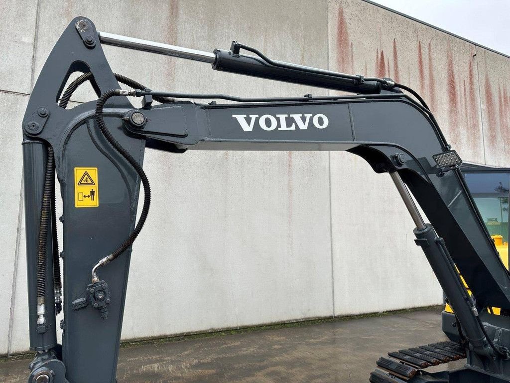 Kettenbagger от тип Volvo EC60C, Gebrauchtmaschine в Antwerpen (Снимка 10)