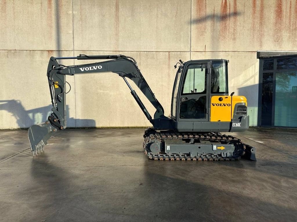 Kettenbagger typu Volvo EC60C, Gebrauchtmaschine w Antwerpen (Zdjęcie 8)