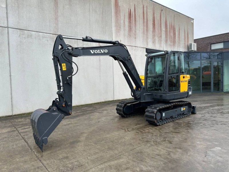 Kettenbagger of the type Volvo EC60C, Gebrauchtmaschine in Antwerpen (Picture 1)