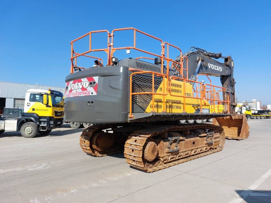 Kettenbagger des Typs Volvo EC750EL, Gebrauchtmaschine in Stabroek (Bild 3)