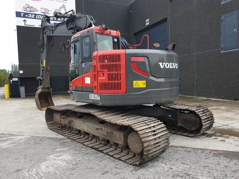 Kettenbagger van het type Volvo ECR 235 DL, Gebrauchtmaschine in Waregem (Foto 11)