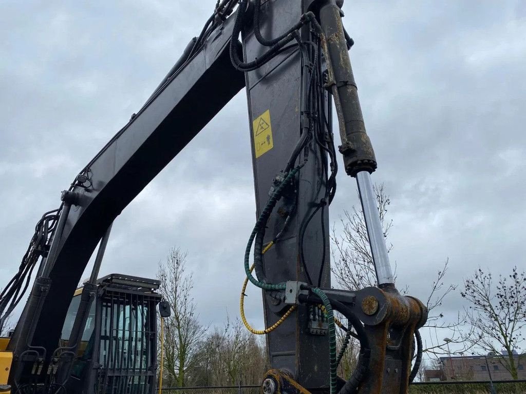 Kettenbagger typu Volvo ECR 235 EL OILQUICK BUCKET AIRCO, Gebrauchtmaschine v Marknesse (Obrázek 8)