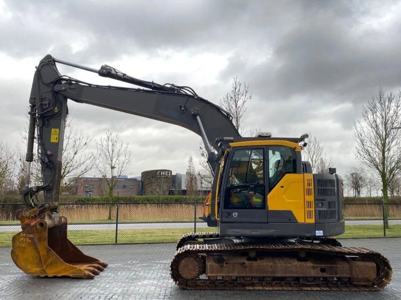 Kettenbagger tipa Volvo ECR 235 EL OILQUICK BUCKET AIRCO, Gebrauchtmaschine u Marknesse (Slika 1)