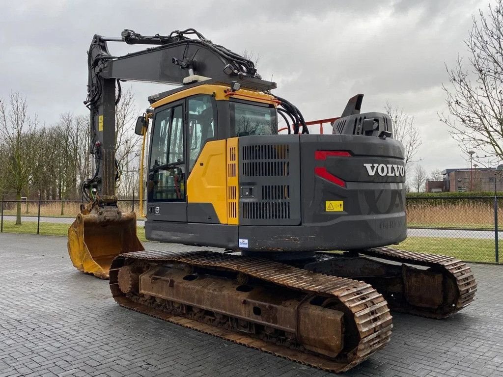 Kettenbagger du type Volvo ECR 235 EL OILQUICK BUCKET AIRCO, Gebrauchtmaschine en Marknesse (Photo 3)