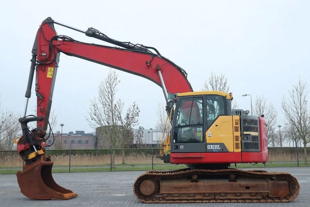 Kettenbagger of the type Volvo ECR 235 EL ROTOTILT BUCKET AIRCO, Gebrauchtmaschine in Marknesse (Picture 1)