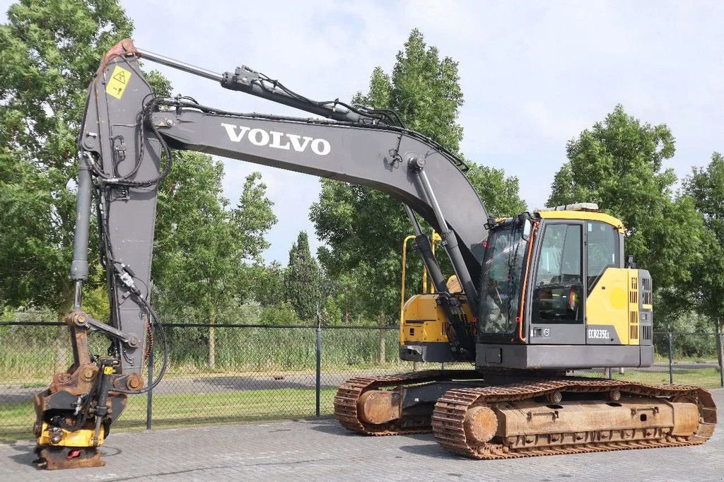 Kettenbagger of the type Volvo ECR 235 EL ROTOTILT QUICK COUPER AIRCO, Gebrauchtmaschine in Marknesse (Picture 2)