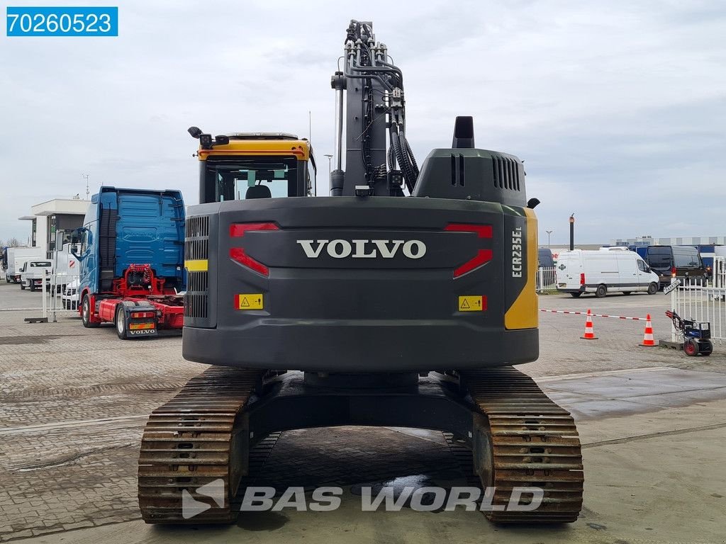 Kettenbagger of the type Volvo ECR235 E L ROTO TILT- 2X BUCKETS, Gebrauchtmaschine in Veghel (Picture 7)