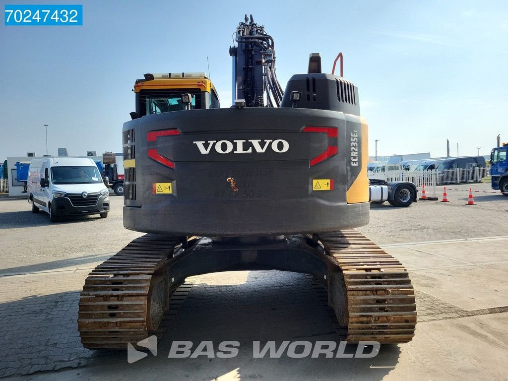 Kettenbagger от тип Volvo ECR235 E L, Gebrauchtmaschine в Veghel (Снимка 3)