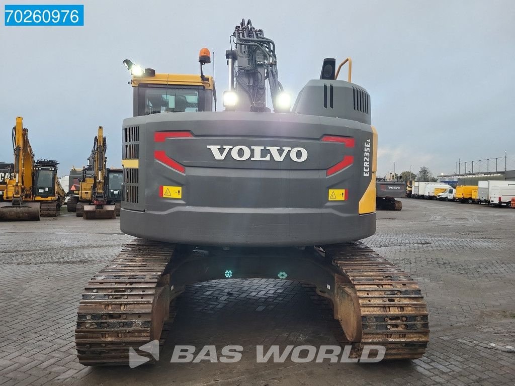 Kettenbagger du type Volvo ECR235 E L, Gebrauchtmaschine en Veghel (Photo 3)