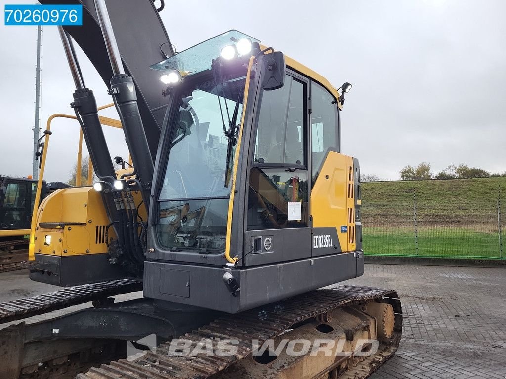 Kettenbagger du type Volvo ECR235 E L, Gebrauchtmaschine en Veghel (Photo 9)