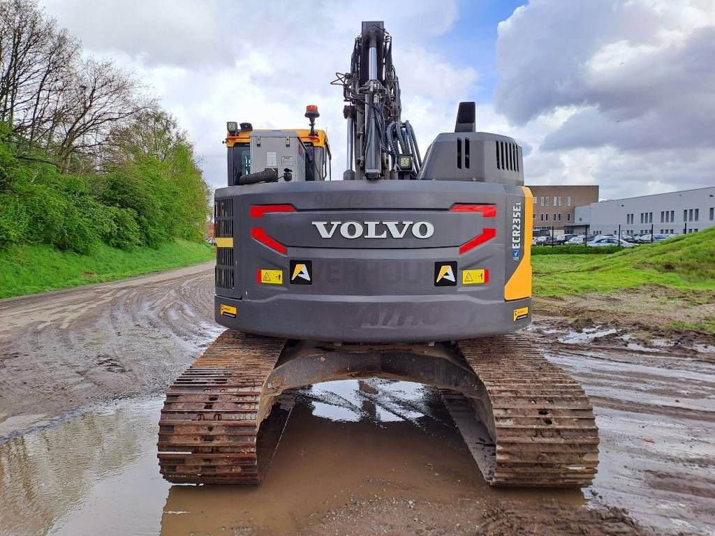 Kettenbagger Türe ait Volvo ECR235EL, Gebrauchtmaschine içinde Stabroek (resim 3)