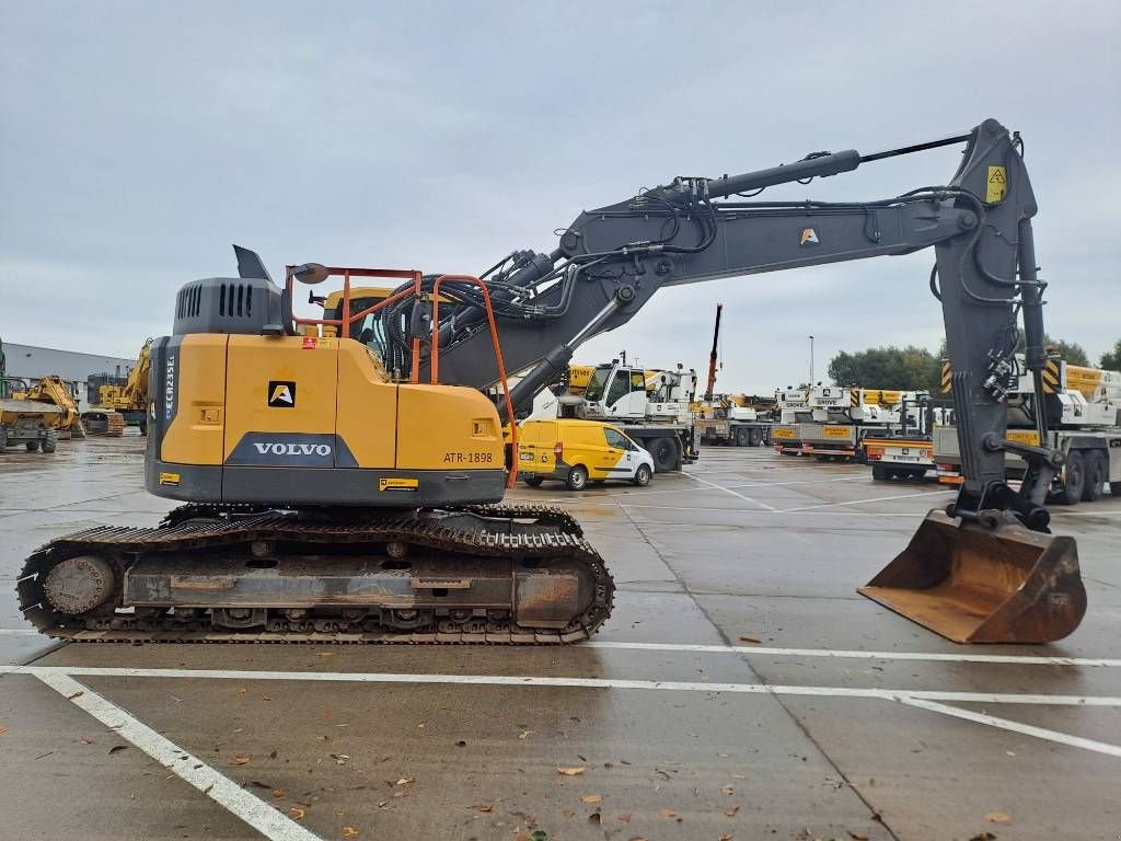 Kettenbagger des Typs Volvo ECR235EL, Gebrauchtmaschine in Stabroek (Bild 5)