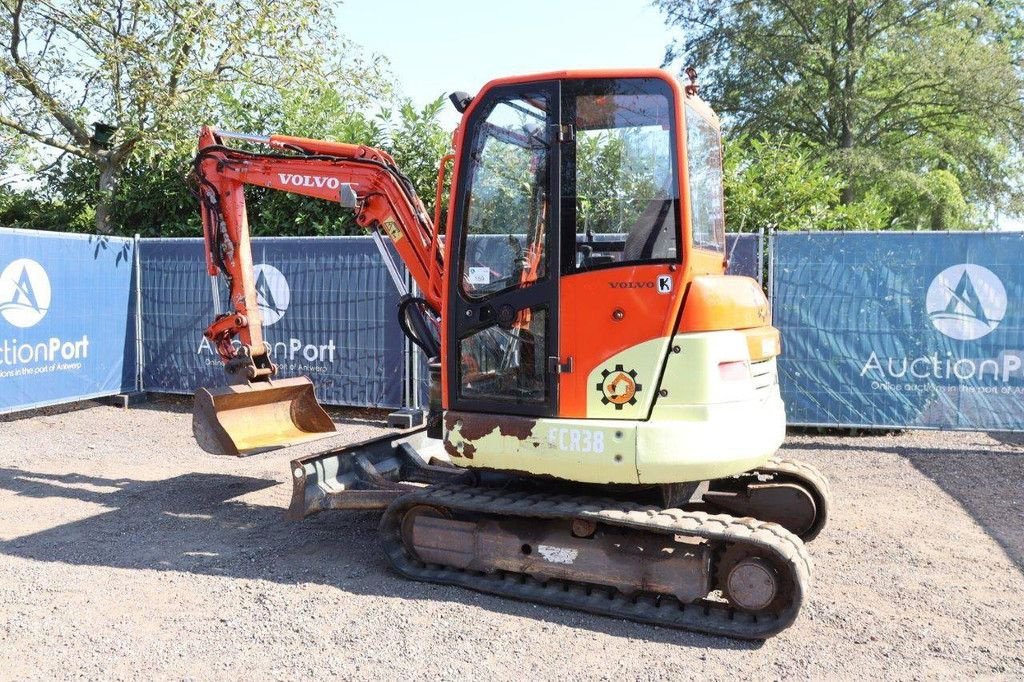 Kettenbagger du type Volvo ECR38, Gebrauchtmaschine en Antwerpen (Photo 3)