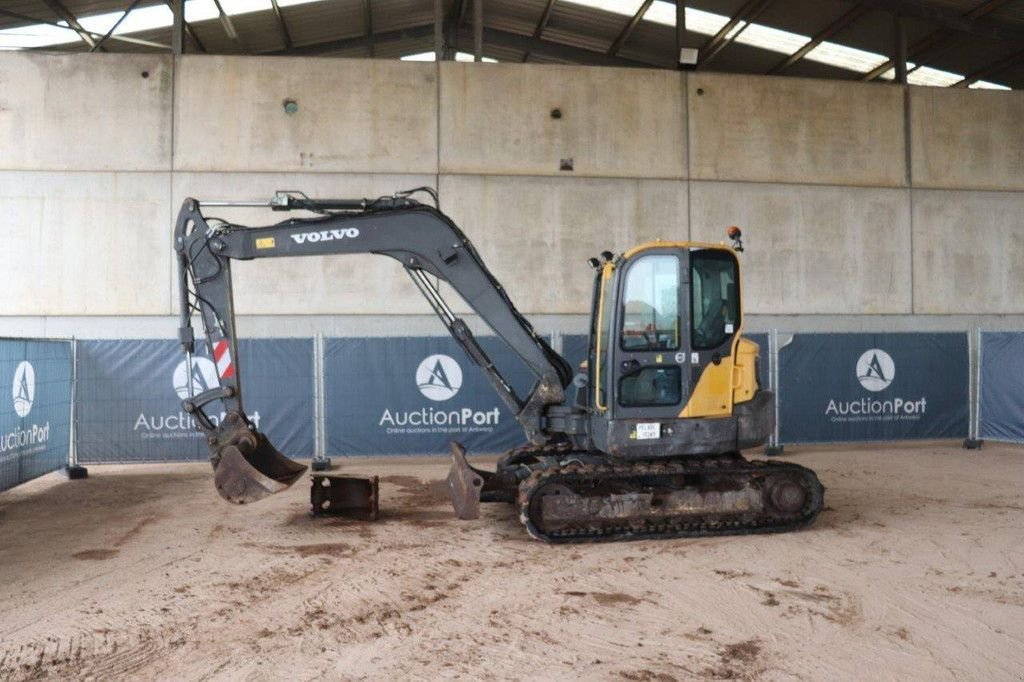 Kettenbagger типа Volvo Excavator ECR88D, Gebrauchtmaschine в Antwerpen (Фотография 1)