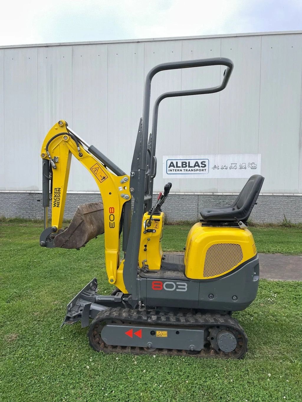 Kettenbagger des Typs Wacker Neuson 803/caterpillar 301.9 minigraafmachine Yanmar 9,5kw, Gebrauchtmaschine in Kwintsheul (Bild 1)