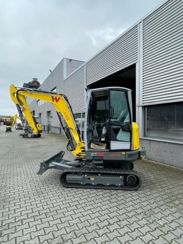 Kettenbagger of the type Wacker Neuson ET35 midigraver met cabine, Neumaschine in Roermond (Picture 4)