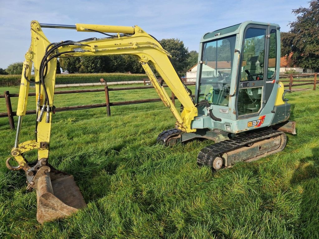 Kettenbagger del tipo Yanmar B37, Gebrauchtmaschine In Antwerpen (Immagine 2)