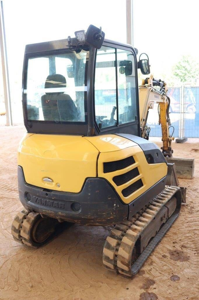 Kettenbagger du type Yanmar SV26, Gebrauchtmaschine en Antwerpen (Photo 5)