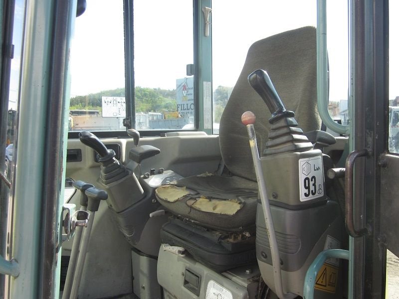 Kettenbagger tip Yanmar VIO30, Gebrauchtmaschine in BRIGNAIS (Poză 10)