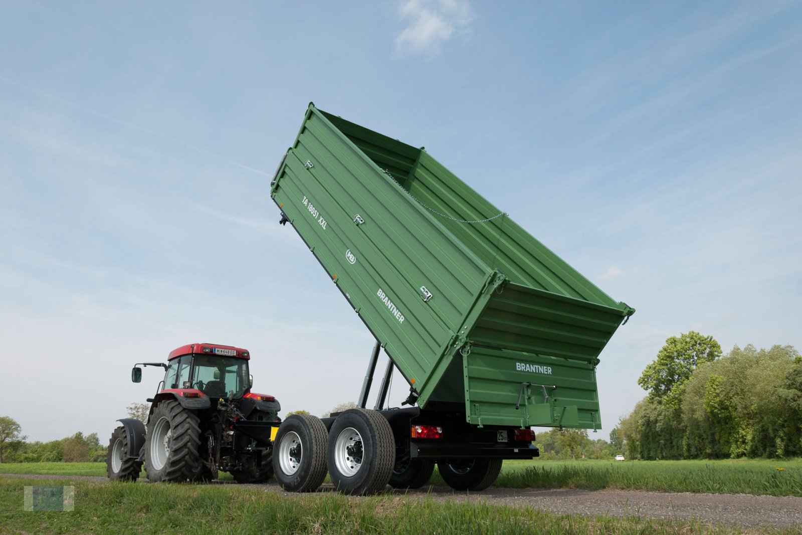 Kipper des Typs Brantner TA 14045 XXL, Neumaschine in Lörzweiler (Bild 1)