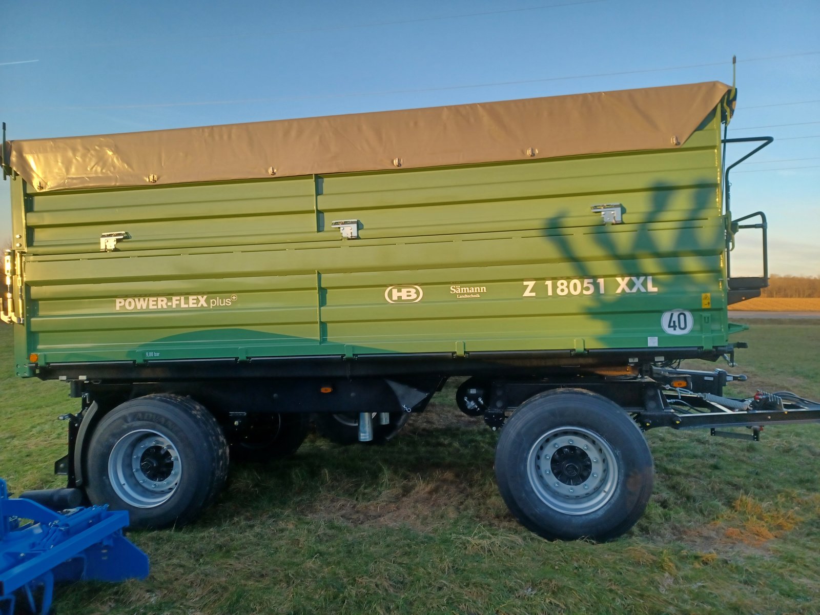 Kipper des Typs Brantner Z 18051 XXL, Neumaschine in Uffenheim (Bild 3)