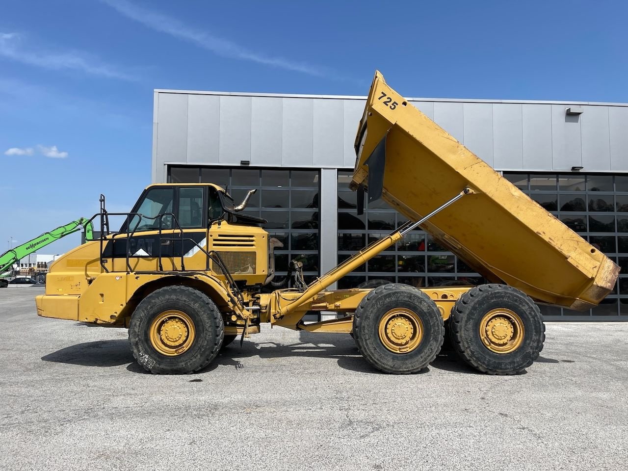 Kipper del tipo Caterpillar 725, Gebrauchtmaschine In Holten (Immagine 10)