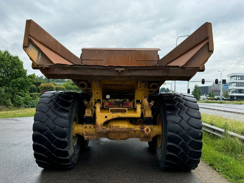 Kipper des Typs Caterpillar D400E, Gebrauchtmaschine in Velddriel (Bild 4)