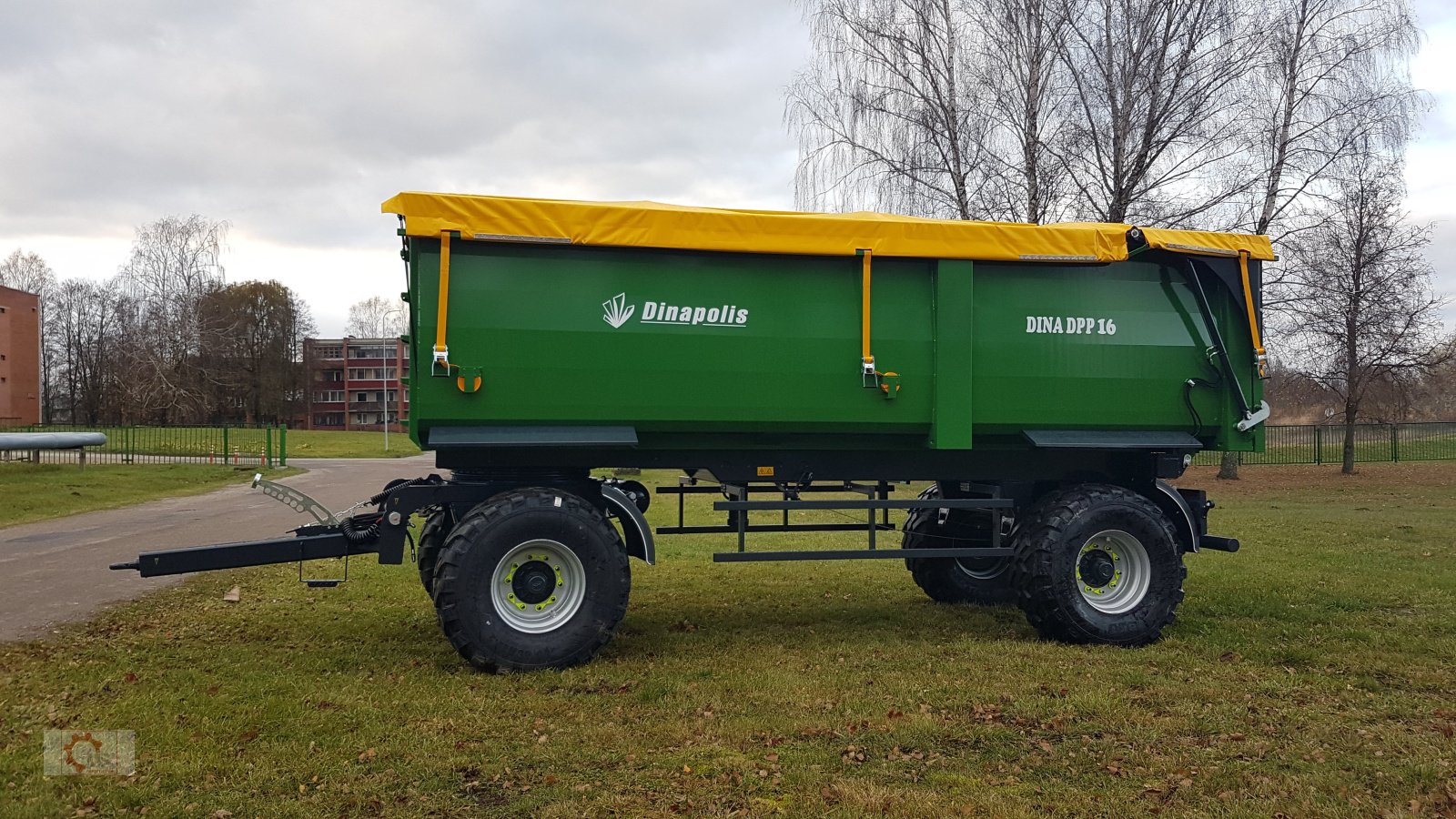 Kipper of the type Dinapolis Muldenkipper 2-Achs Drehschemel Druckluft, Neumaschine in Tiefenbach (Picture 1)