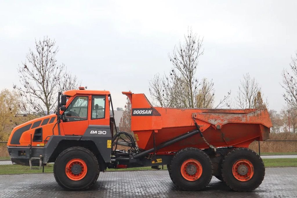 Kipper типа Doosan DA 30 TAILGATE AIRCO GOOD CONDITION, Gebrauchtmaschine в Marknesse (Фотография 1)