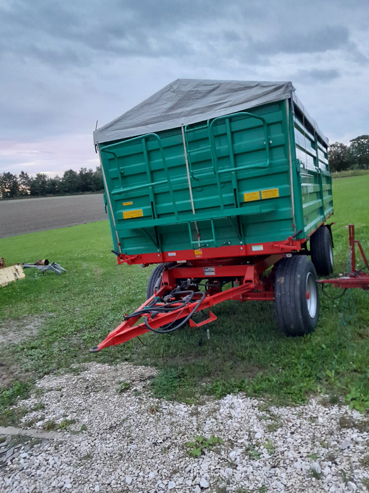 Kipper du type Farmtech ZDK 1800, Gebrauchtmaschine en Rohr (Photo 3)