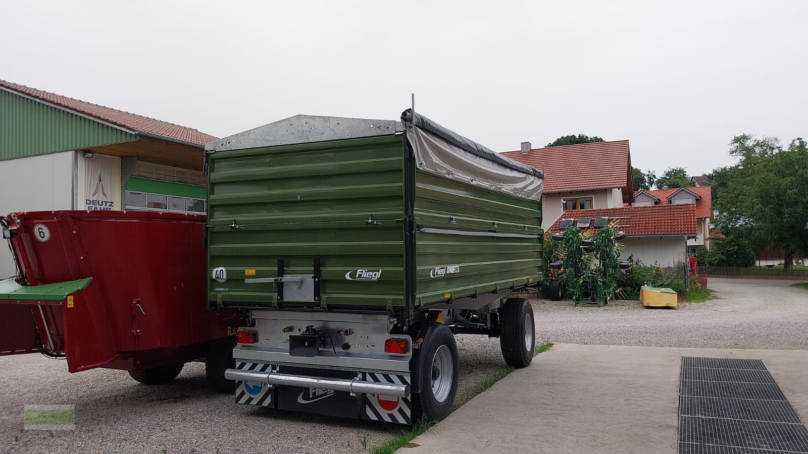 Kipper van het type Fliegl DK 180 Maxxum Fox, Neumaschine in Ried (Foto 2)