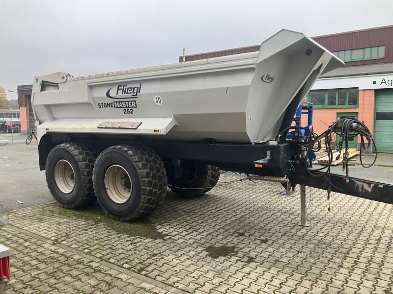 Kipper van het type Fliegl Stone Master 252 Muldenkipper, Gebrauchtmaschine in Korbach (Foto 1)