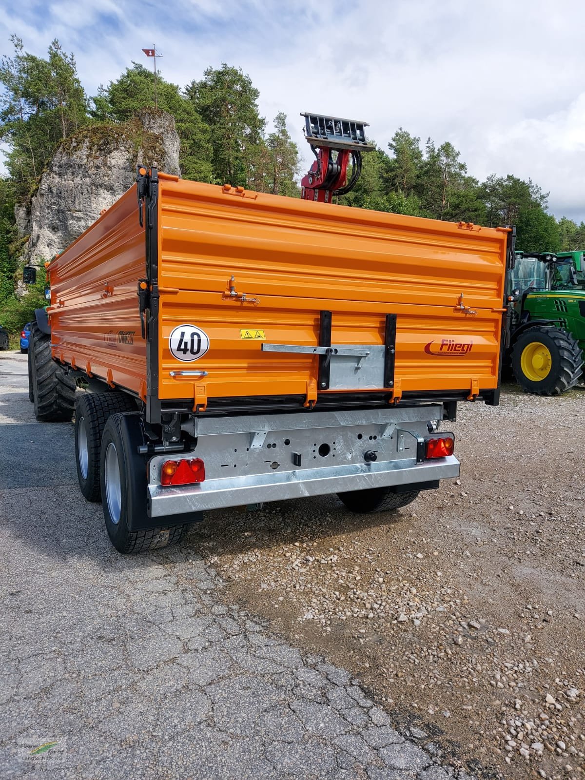 Kipper van het type Fliegl TDK 140, Neumaschine in Pegnitz-Bronn (Foto 5)