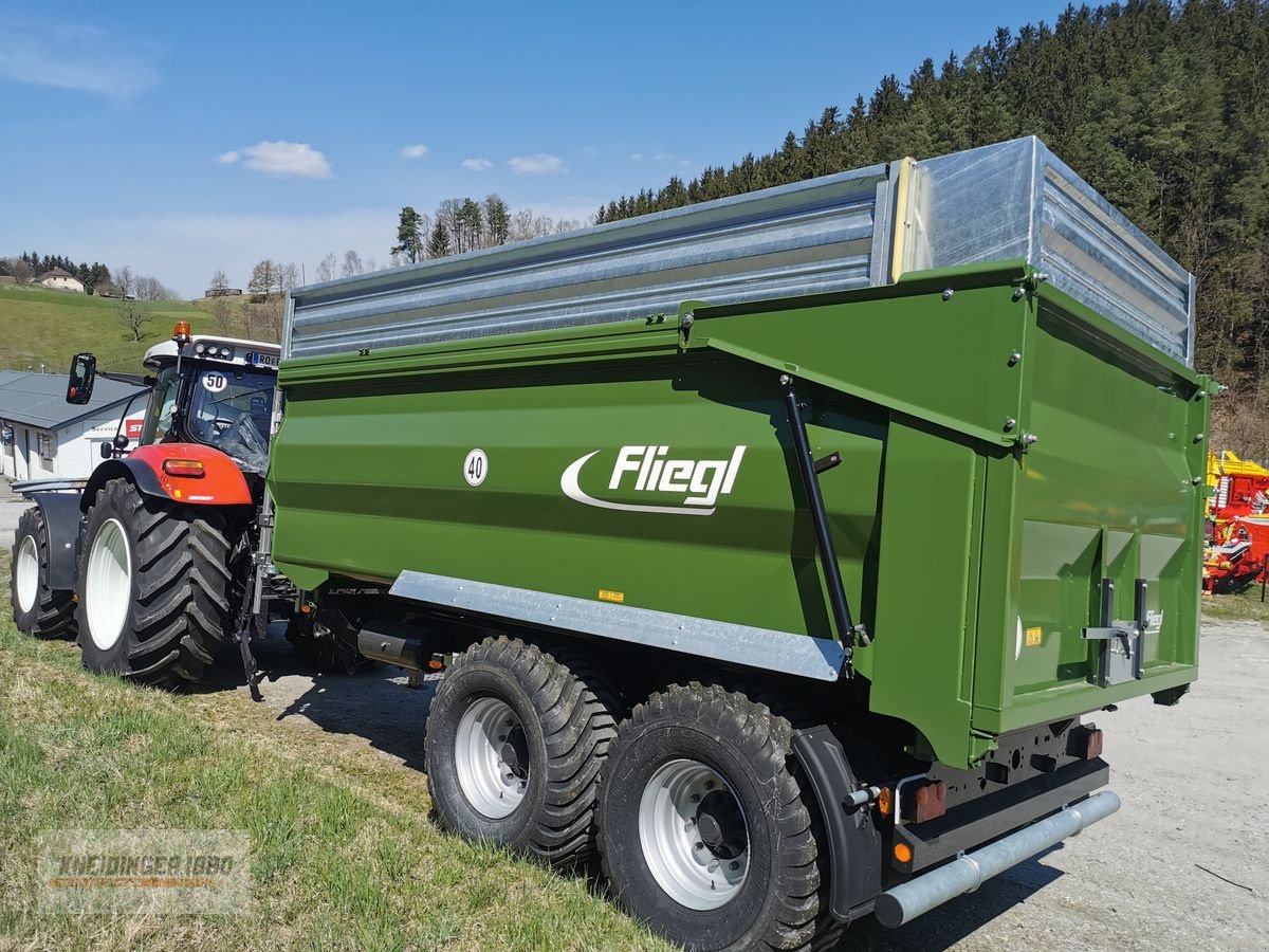 Kipper des Typs Fliegl Tmk 160, Neumaschine in Altenfelden (Bild 10)