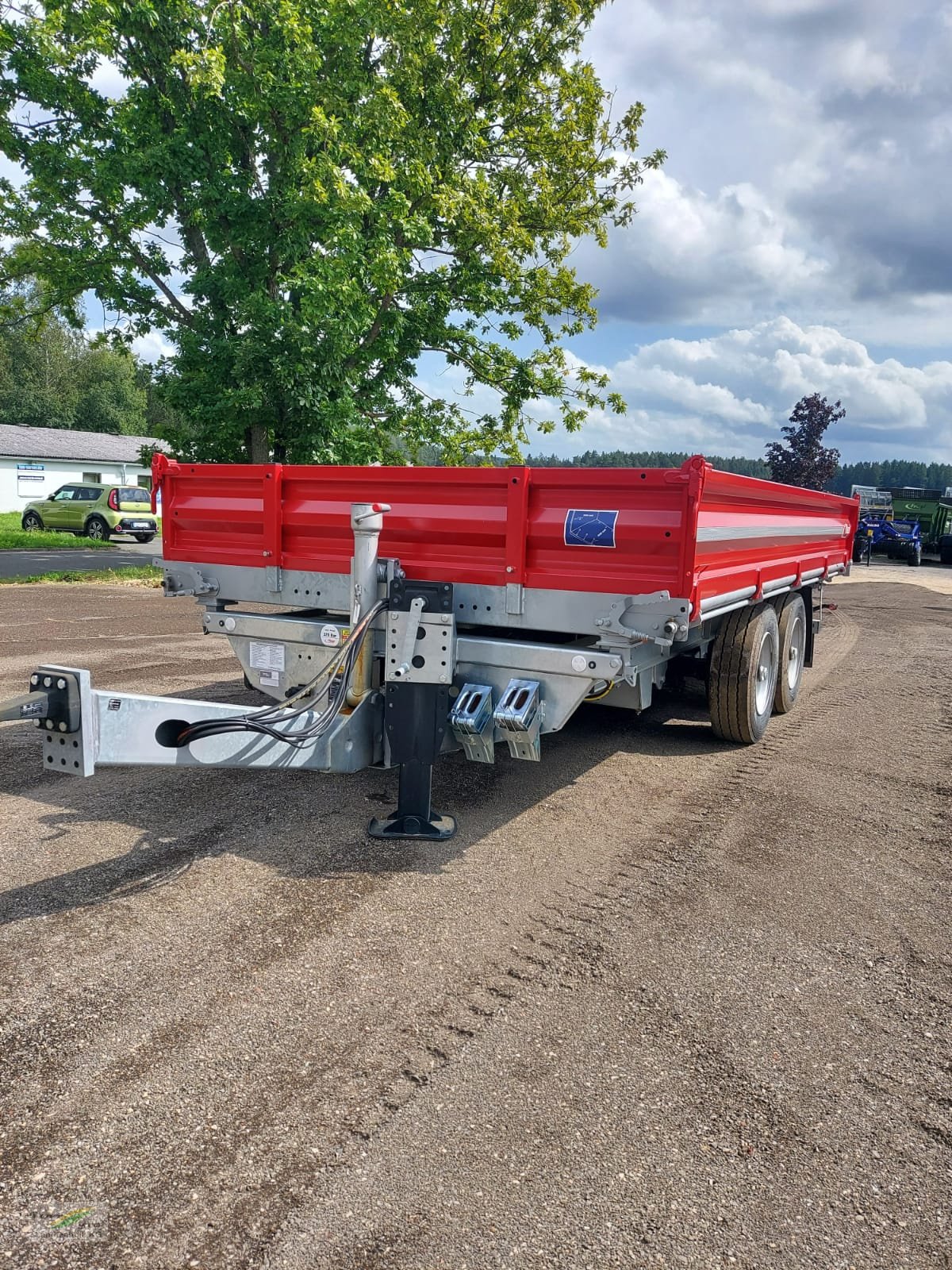 Kipper du type Fliegl TSK 118 Bau- Kommunal, Neumaschine en Pegnitz-Bronn (Photo 5)