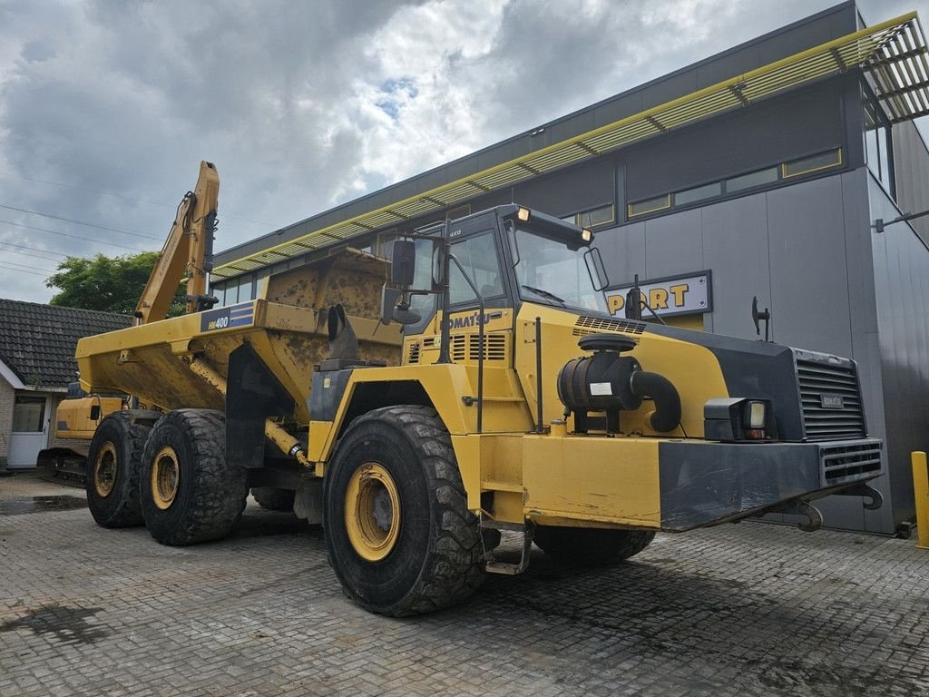 Kipper du type Komatsu HM400-2, Gebrauchtmaschine en Krabbendijke (Photo 7)